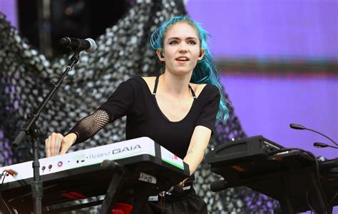 Grimes confirms that her new album will be out later this year