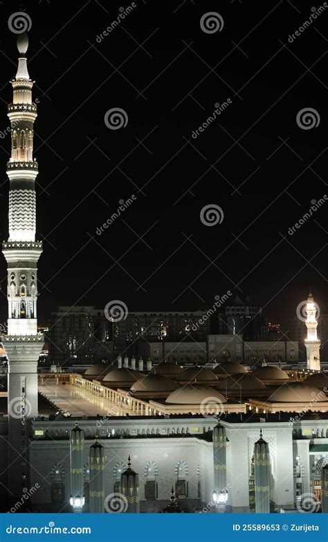 Madina Mosque at night stock image. Image of architecture - 25589653