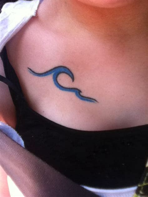 Pin by Karissa Koeppl on Tattoos | Waves tattoo, Small wave tattoo, Tattoos