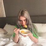 Billie Eilish Workout Routine, Diet Plan, Exercise, Body Measurements