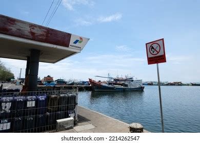 Probolinggo Indonesia October 8 2022 Pertamina Stock Photo 2214262547 | Shutterstock