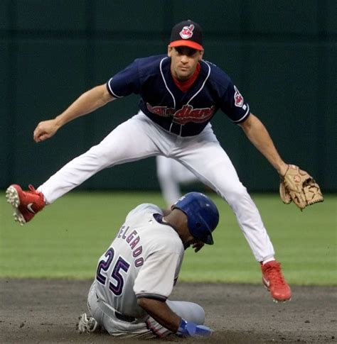 Omar Vizquel | Cleveland indians baseball, Cleveland indians, Indians ...