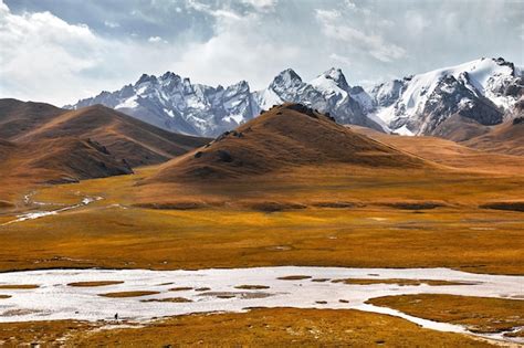 Premium Photo | Mountain valley in kyrgyzstan