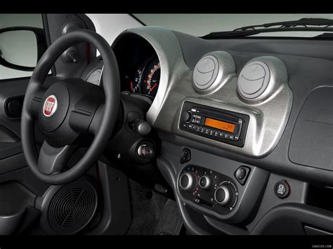 2011 Fiat Uno - Interior, Dashboard | Caricos