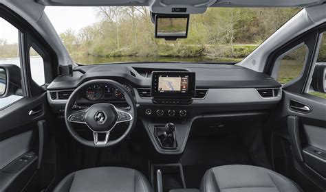 Renault Kangoo Interior, Sat Nav, Dashboard | What Car?
