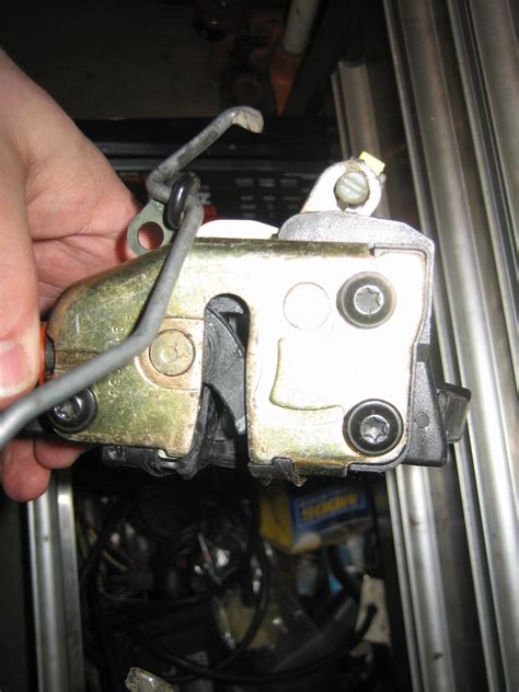 Easy Way to Lube Door Latch Assembly - Taurus Car Club of America : Ford Taurus Forum