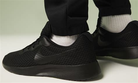 Nike Tanjun Men's Shoes. Nike IN