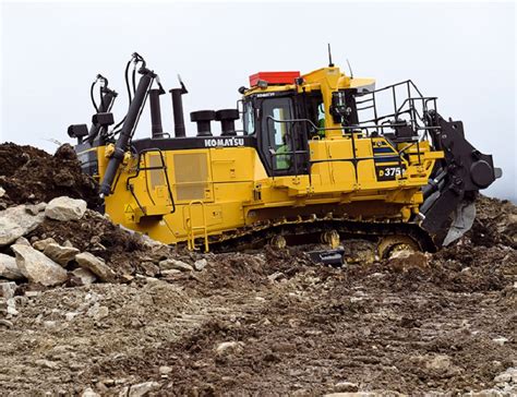 Komatsu 575A-3SD Dozer Review & Specs | iseekplant