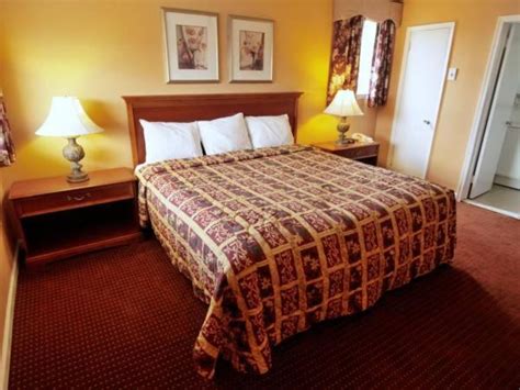 Parkway Inn Springfield PA - Hotels In Springfield PA, Hotels In Springfield