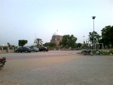 Multan Fort with Tomb – Paki Mag