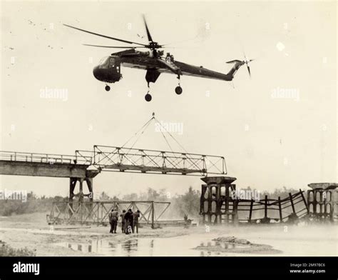 Sikorsky CH-54A Tarhe (S-64 Skycrane Stock Photo - Alamy