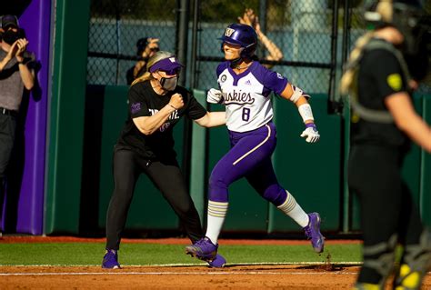 Washington Softball on Twitter: "A great day for the Dawgs. # ...