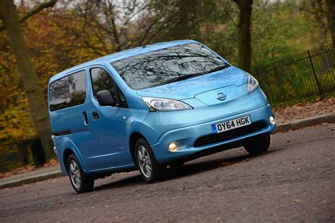 Nissan e-NV200 Combi review | Auto Express