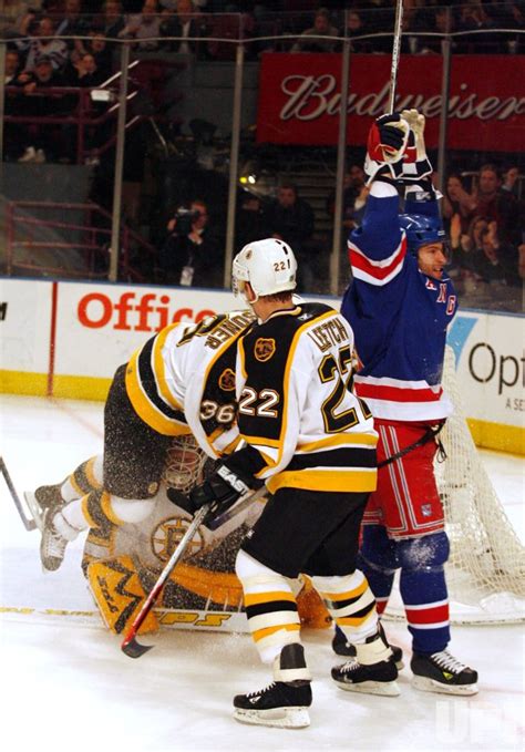 Photo: NEW YORK RANGERS VS BOSTON BRUINS - NYP20060320112 - UPI.com