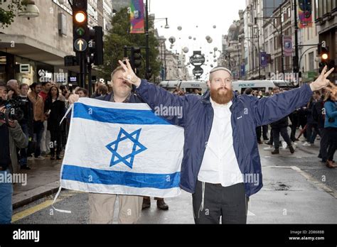 4th November 2017, London, United Kingdom:-Pro Israeli protesters ...