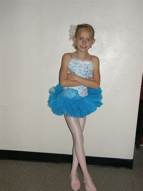 Life with the Larsons: Christmas 2011 Dance Recital