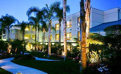 The Sheraton La Jolla Hotel - Hotels in San Diego - Travel Trolley