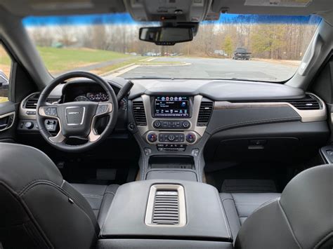 2019 GMC Yukon: 64 Interior Photos | U.S. News