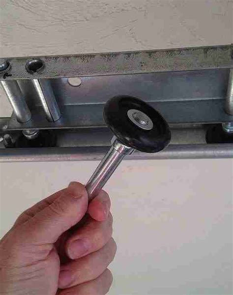 How To Pick the Right Garage Door Rollers | Annapolis Blog