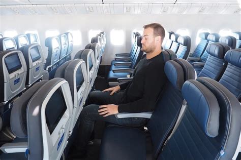 The Best and Worst Transcon Economy Seats