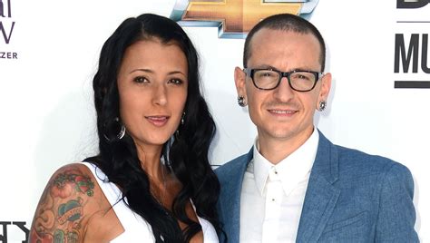 Chester Bennington’s Widow Talinda Is Getting Married Again | Chester Bennington, Engaged ...