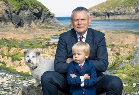 Guide to Gorgeous Doc Martin Filming Locations in Cornwall England