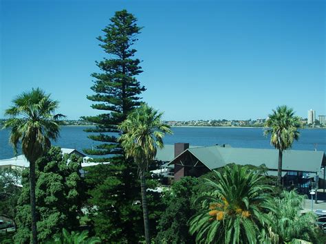Swan River from the Bell Tower, Perth | The 82m Swan Bell To… | Flickr
