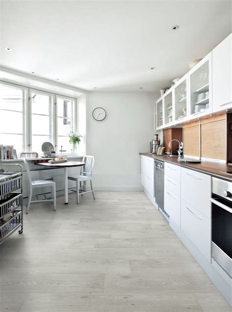 Everything You Need To Know About Sheet Vinyl Kitchen Flooring - Flooring Designs