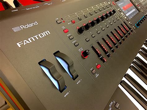 Roland Fantom 8 Synthesizer/Workstation