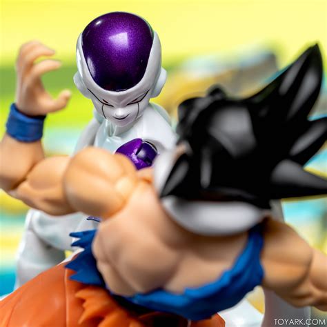 S.H. Figuarts DBS Frieza Resurrection Photo Review - The Toyark - News