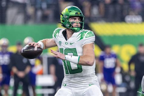 Bo Nix to play for Oregon football in Fiesta Bowl, Dan Lanning says ...