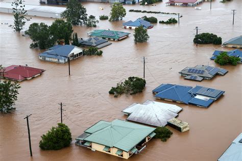 Sydney faces more rain as death toll from Australian floods rises ...