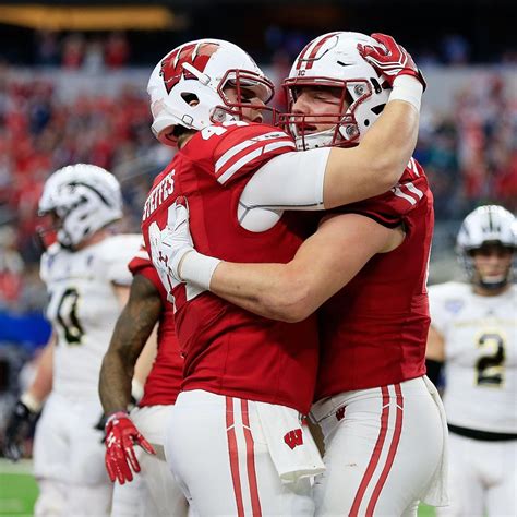 Western Michigan vs. Wisconsin: Score and Reaction for 2017 Cotton Bowl | News, Scores ...