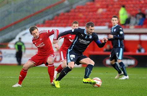 Watch live: Dundee v Aberdeen