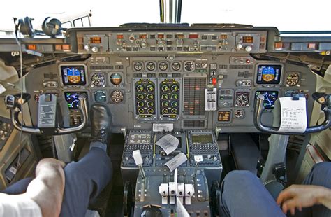 München (EDDM/MUC) | Lufthansa Regional Avro RJ85 Cockpit | go-around | Flickr