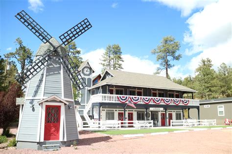 The Strawberry Inn: Dutch-Inspired Enchantment » Images Arizona