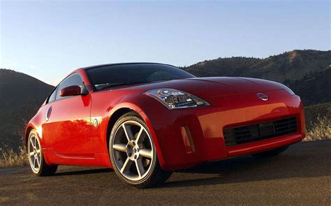 Nissan 350Z Buyer's Guide & History - Garage Dreams