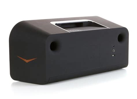 Klipsch KMC 3 Bluetooth Wireless Speaker | Gadgetsin