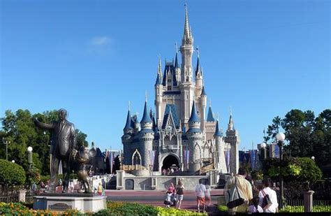 Magic Kingdom Hotels - EverythingMouse Guide To Disney