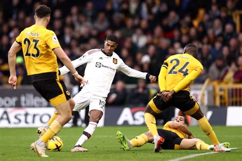 Wolves vs Man United player ratings: Raphael Varane…