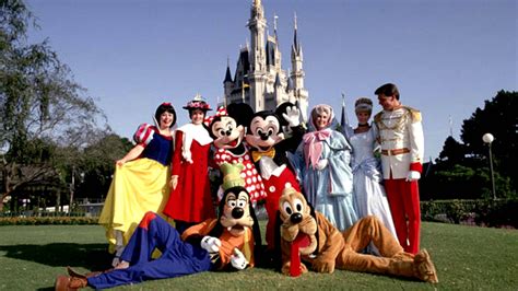 Disneyland, la magia del primer hogar de Mickey Mouse - Buena Vibra