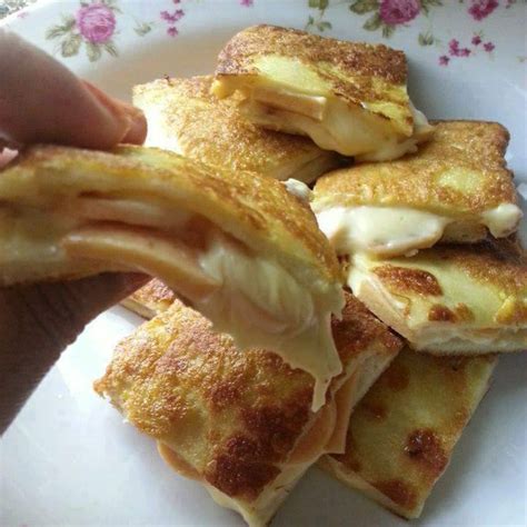 Terkejut Dengan Rasa Roti Goreng Sosej Cheese Leleh Sangat Enak - Rasa