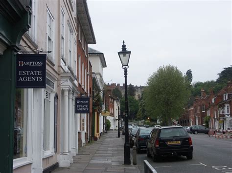 Pictures of Farnham, Surrey, England | England Photography & History