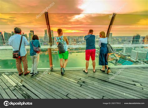 Pictures: marina bay sands skypark | Marina Bay Sands Skypark – Stock Editorial Photo ...