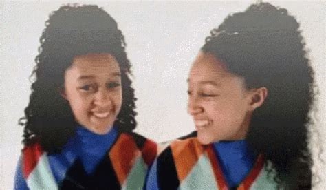 Heyyy GIF - Sister Sister Tia Mowry Tamera Mowry - 发现和分享 GIF