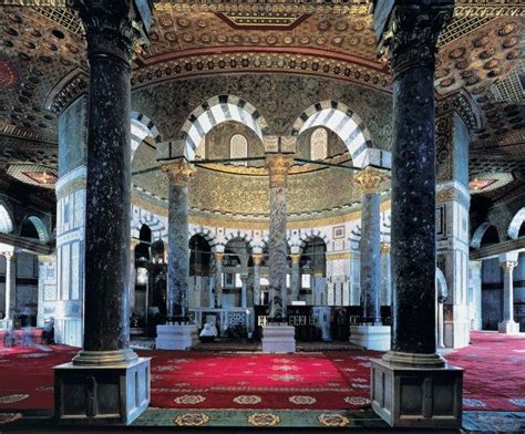 Interior del la cúpula de la Roca, Monumento islámico | Cupula de la roca, Cupulas, Arquitectura ...