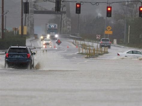 Atmospheric River in US: Pacific Northwest Soaked with Record-breaking Rain, Unusual Warm ...