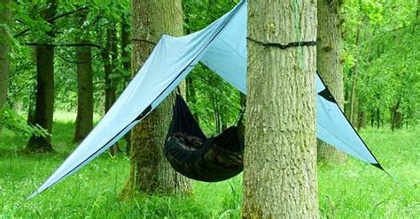 Useful Camping Tips: Simple Shelter - Hammock and tarp