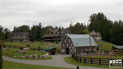 The Inn From Moonlight In Vermont - I've Scene It On Hallmark