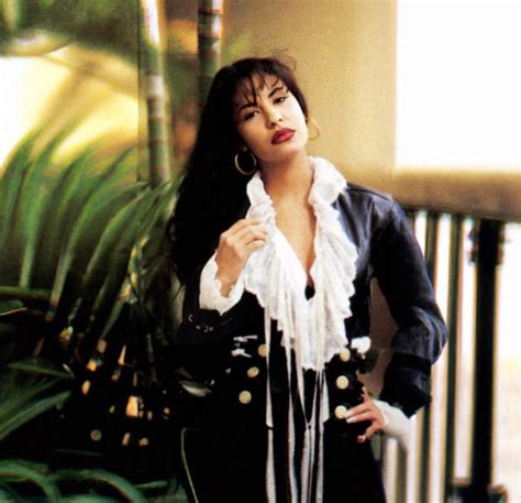 𝑡𝑎𝑒𝑙𝑎𝑟𝑠ℎ𝑒𝑛𝑒𝑙𝑙🤍 in 2024 | Selena quintanilla outfits, Selena quintanilla ...